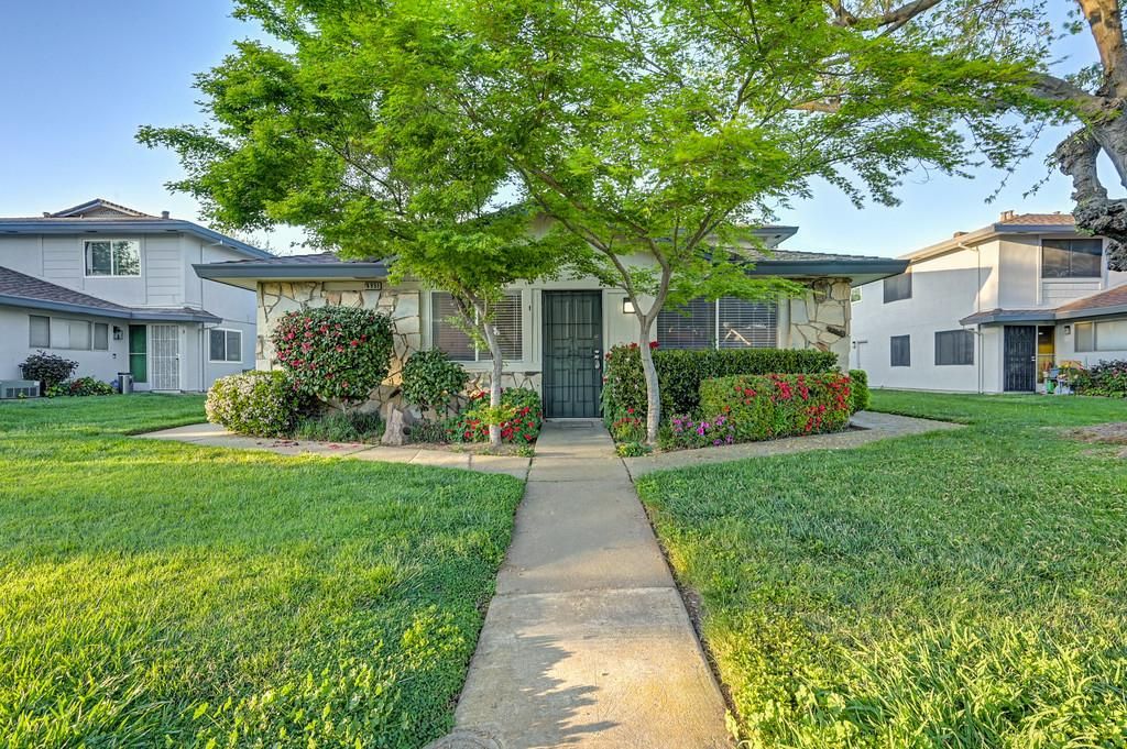 Photo of 8951 El Mirador Drive #1, Elk Grove, CA 95624 (MLS # 226033992)