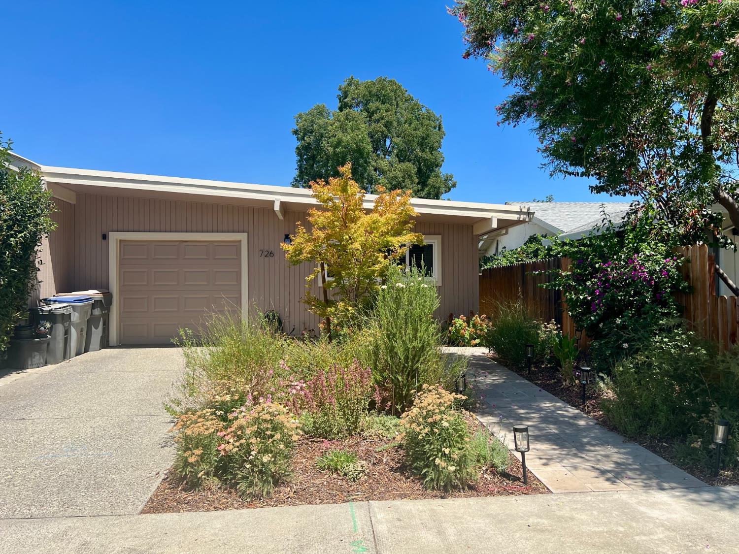 726 Borchard Court