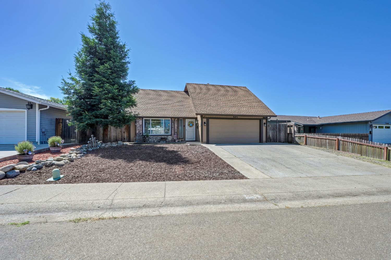 5673 Mesa Verde Circle