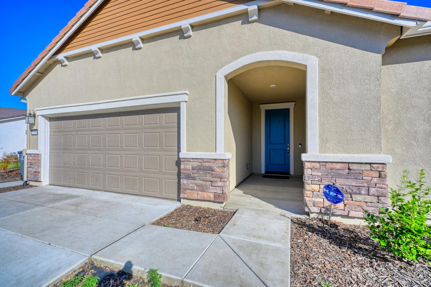 1579 Ivy Hatch Way