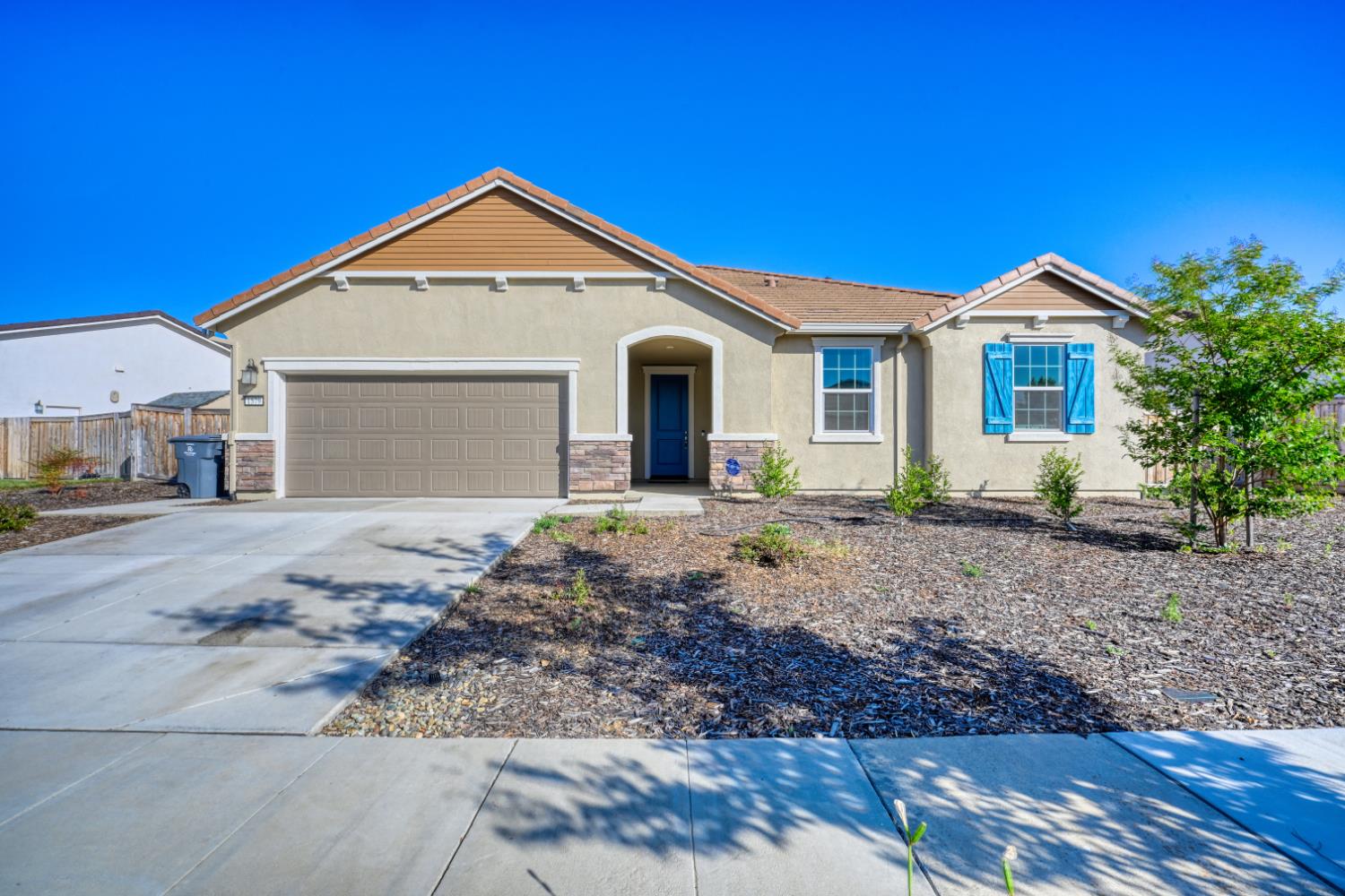 1579 Ivy Hatch Way