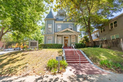 1903 21st Street Sacramento CA 95811