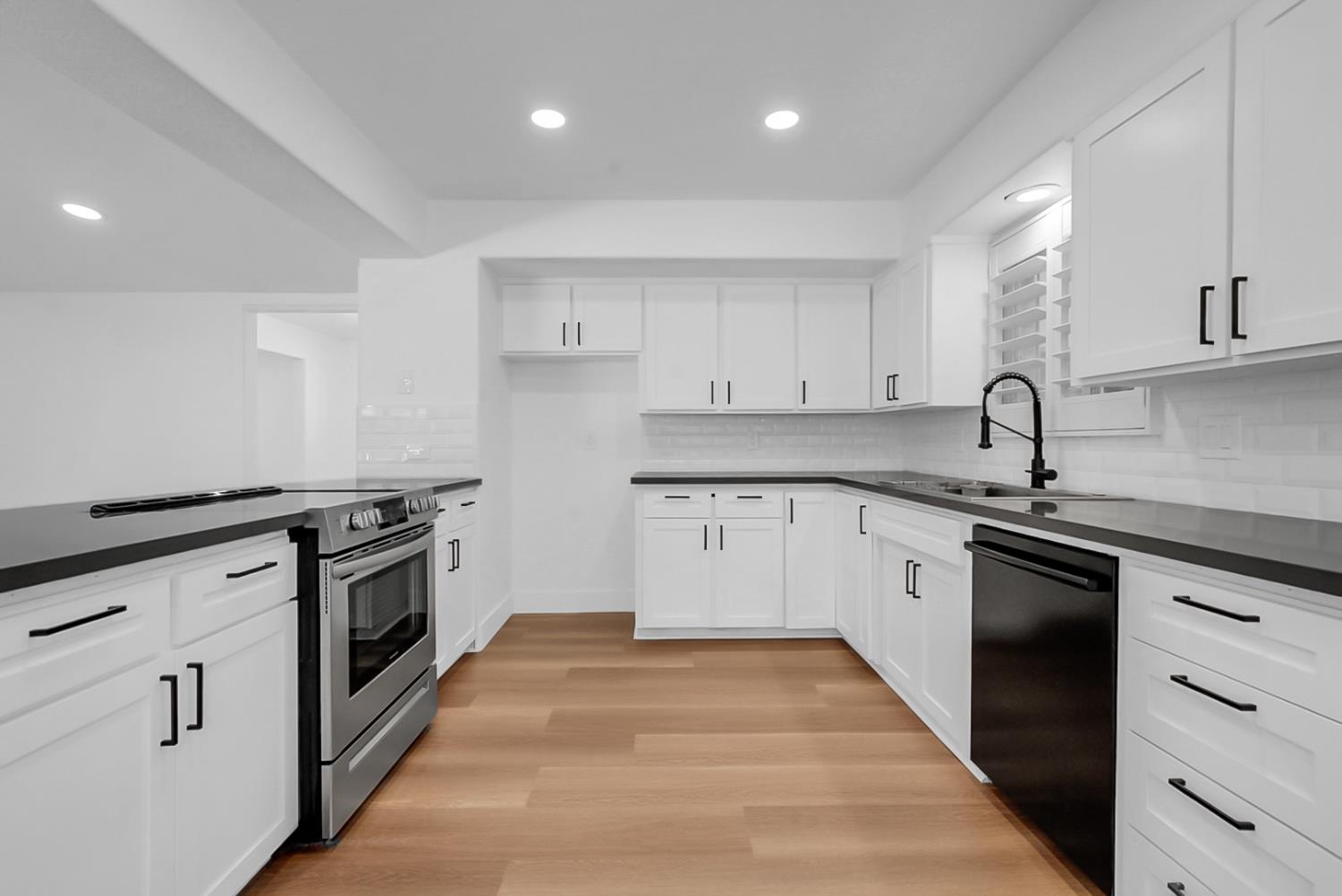 6908 Arrowwood Drive