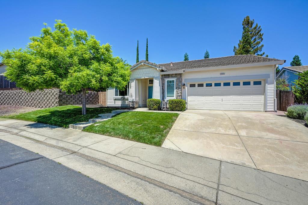 1010 Thompson Circle