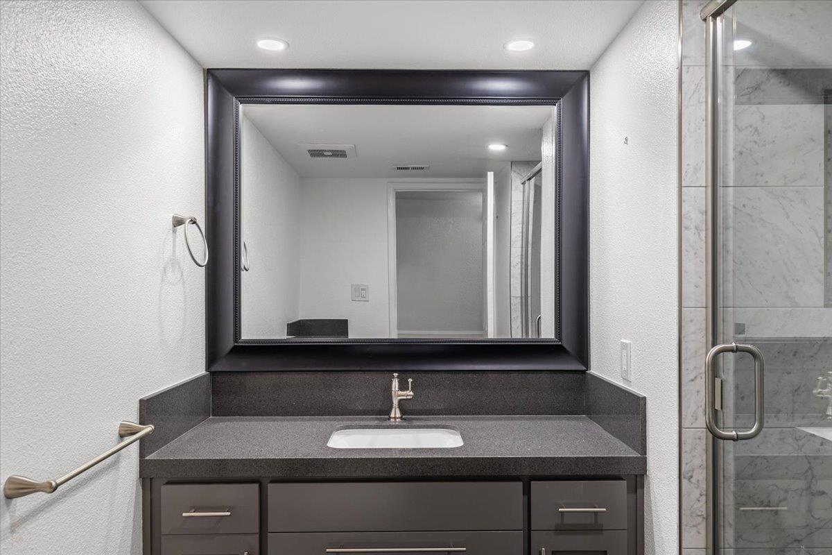 Modesto, California 95355, United States, 4 Bedrooms Bedrooms, ,3 BathroomsBathrooms,Residential,Active,164811