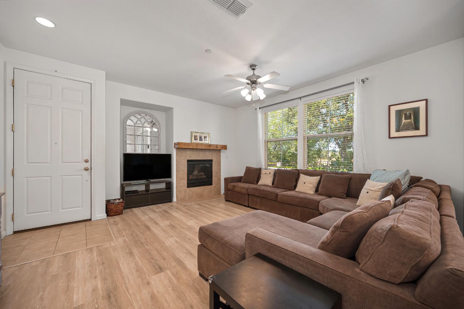 1103 Esplanade Circle