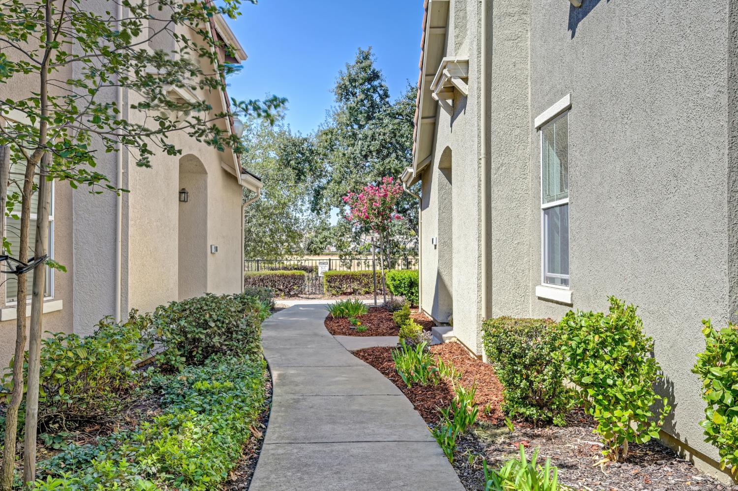 1103 Esplanade Circle