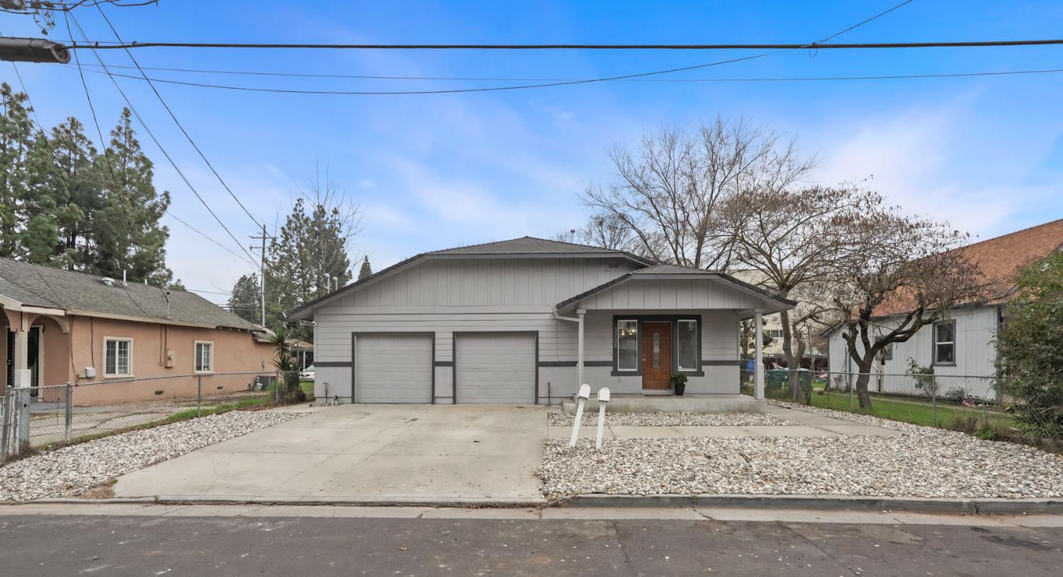 3707 N California Street