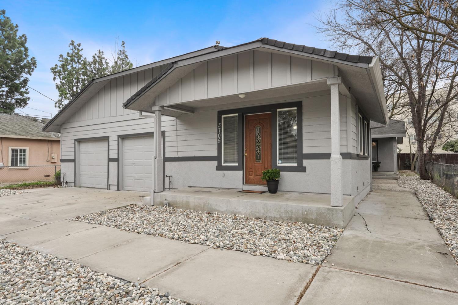 3707 N California Street