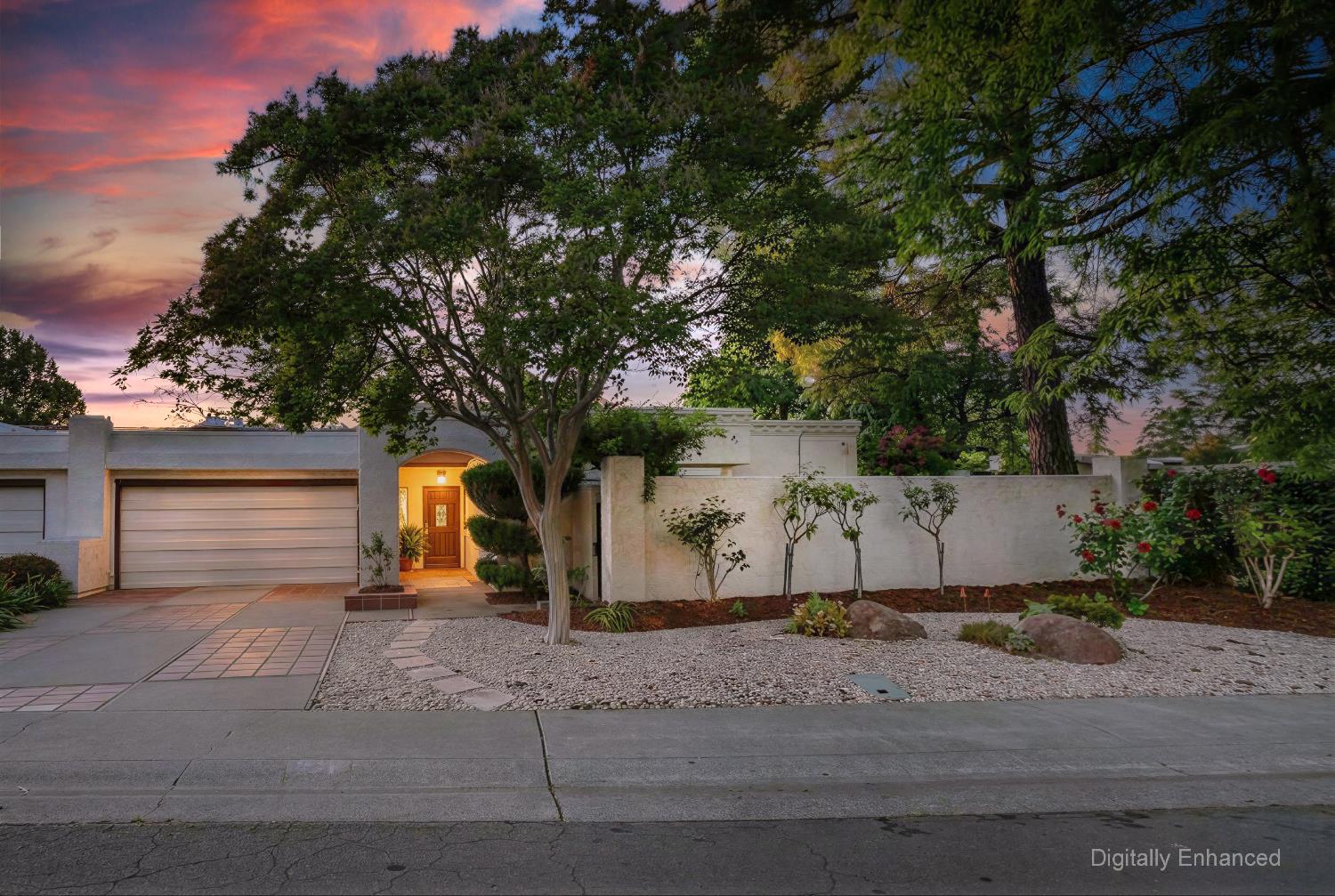 731 Lake Terrace Circle