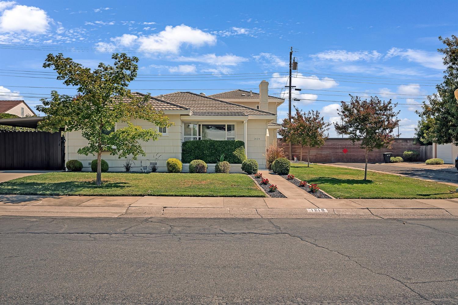1619 55th Street