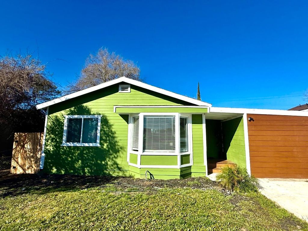 Photo of 1805 Vernon Avenue, Modesto, CA 95351 (MLS # 226029954)