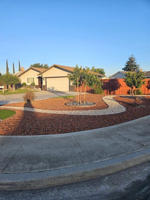 2800 Rose Court Ceres CA 95307