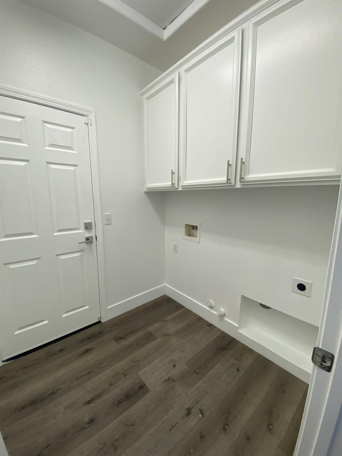 Sacramento, California 95835, United States, 3 Bedrooms Bedrooms, ,2 BathroomsBathrooms,Residential,Pending,87384