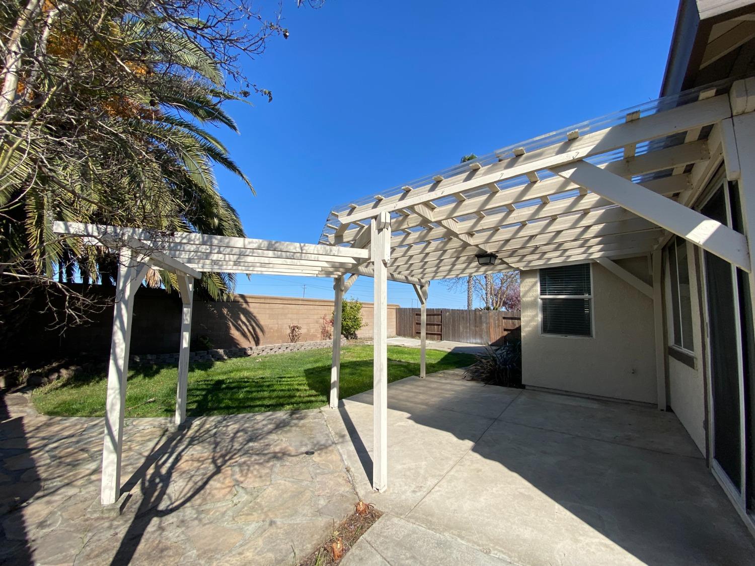 Sacramento, California 95835, United States, 3 Bedrooms Bedrooms, ,2 BathroomsBathrooms,Residential,Pending,87384