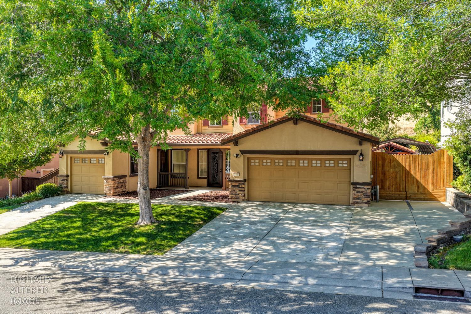 2184 Mt Errigal Ln