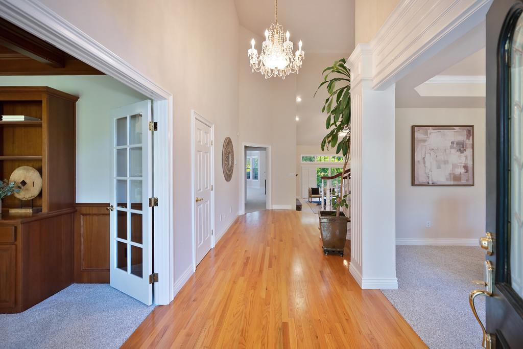 4537 Mountaingate Drive