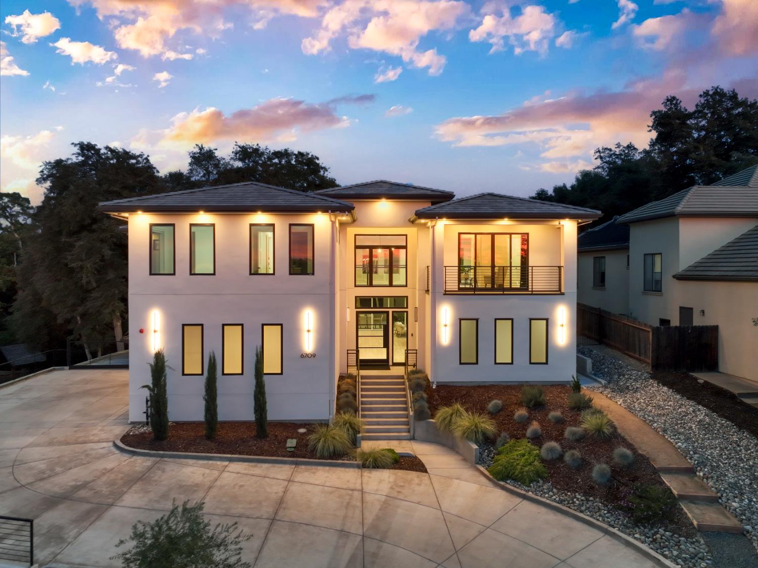 6709 Monument Springs Drive