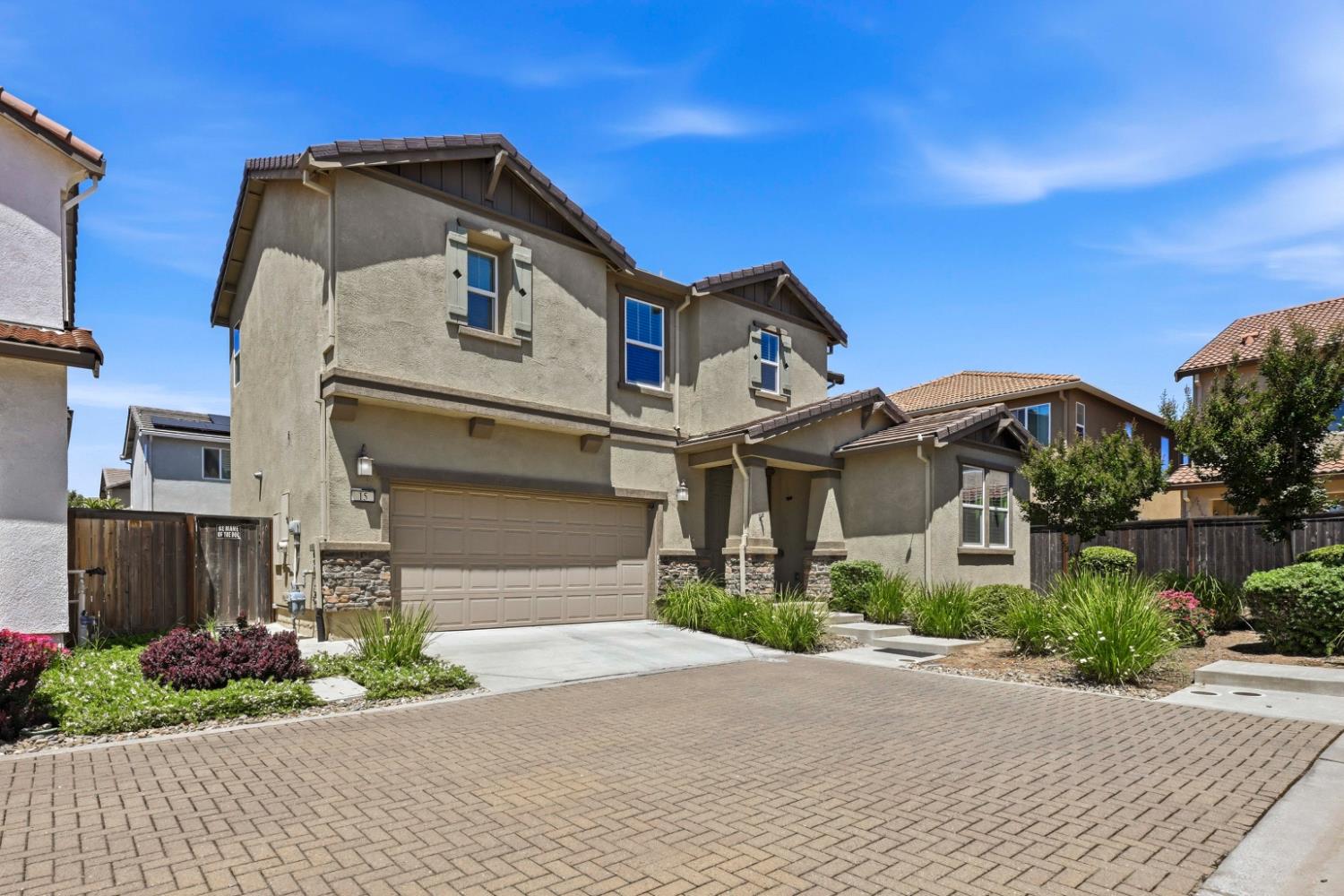 15 Bannock Glen Place