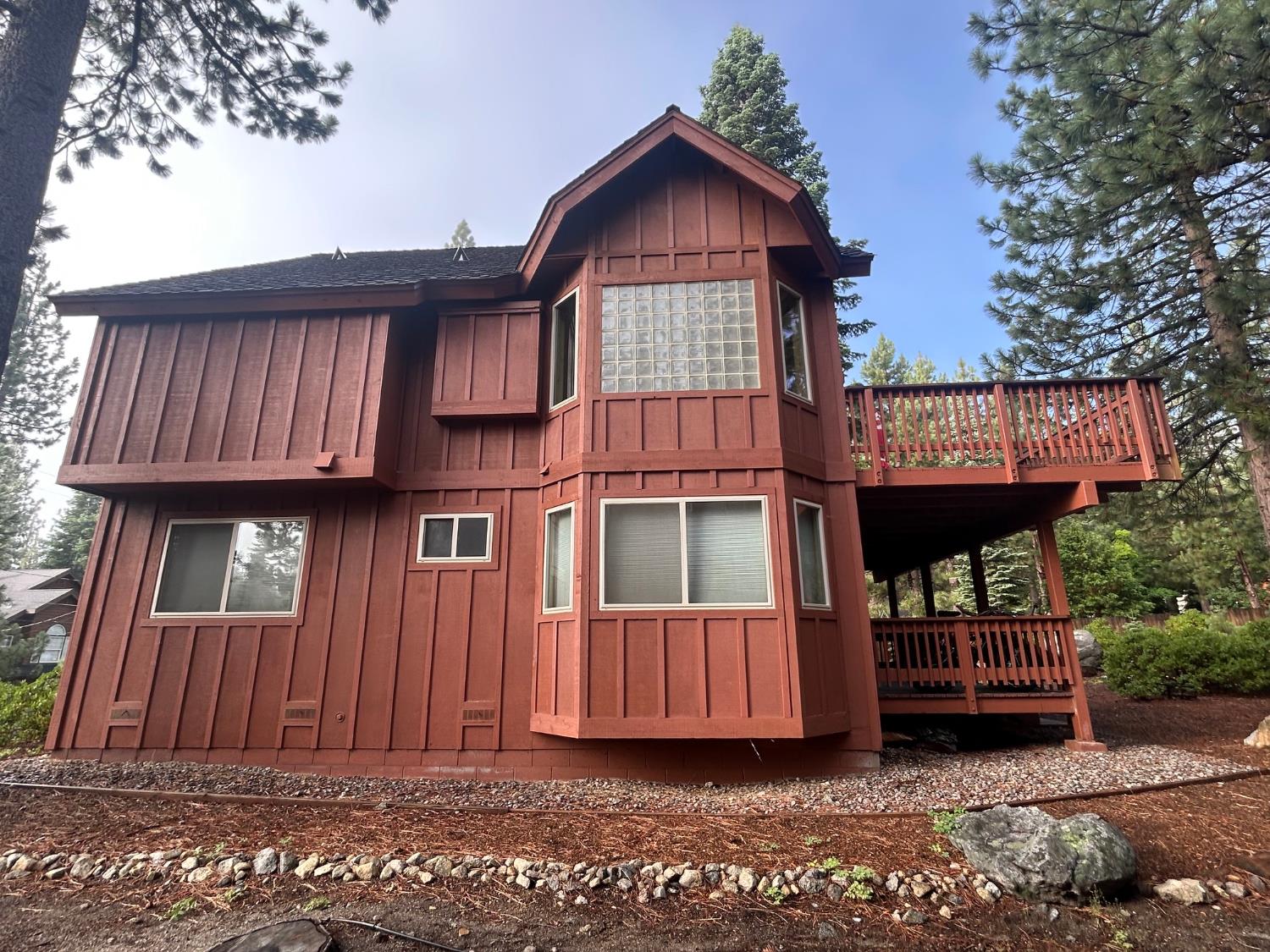 2127 Mewuk Drive