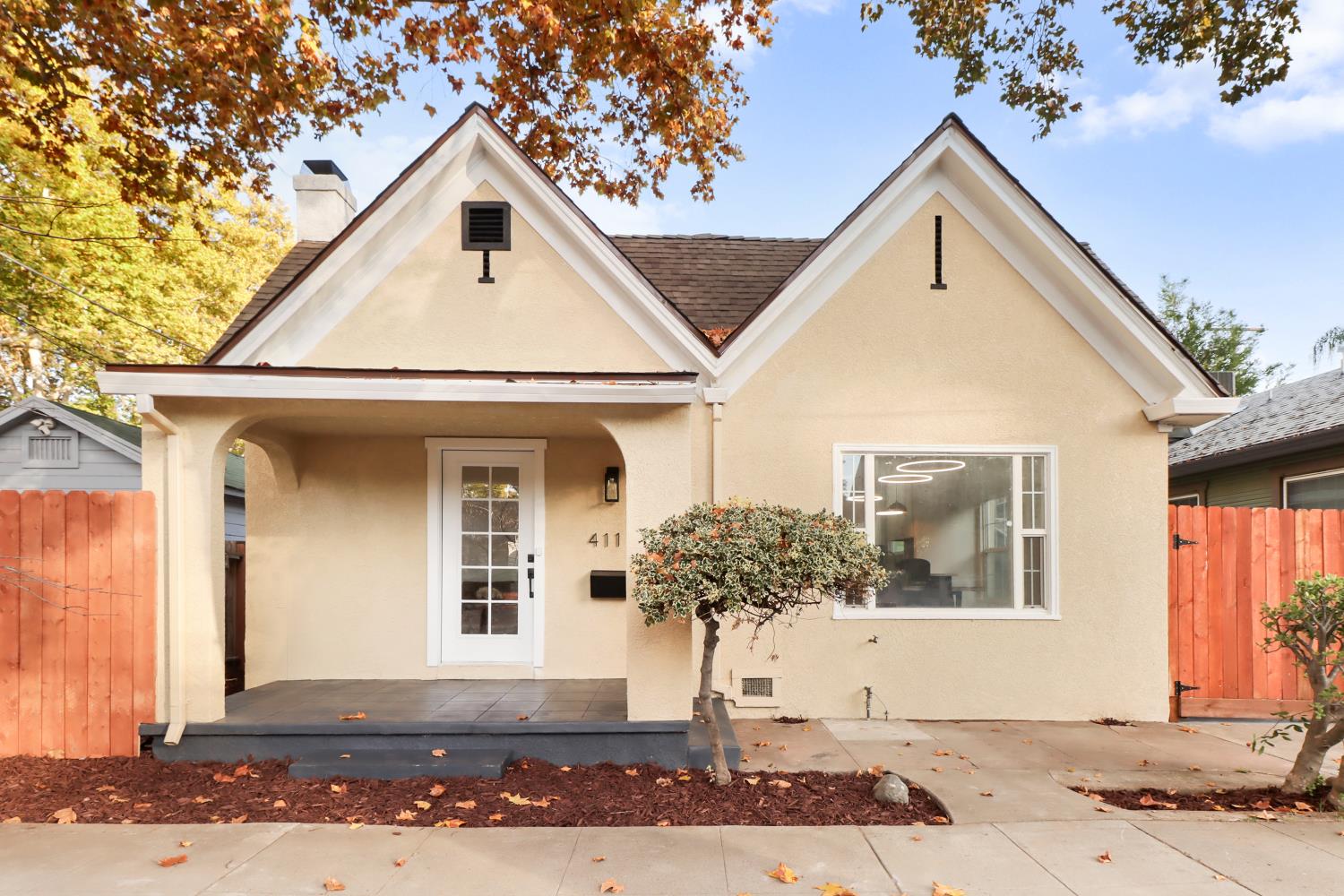 411 Alhambra Boulevard