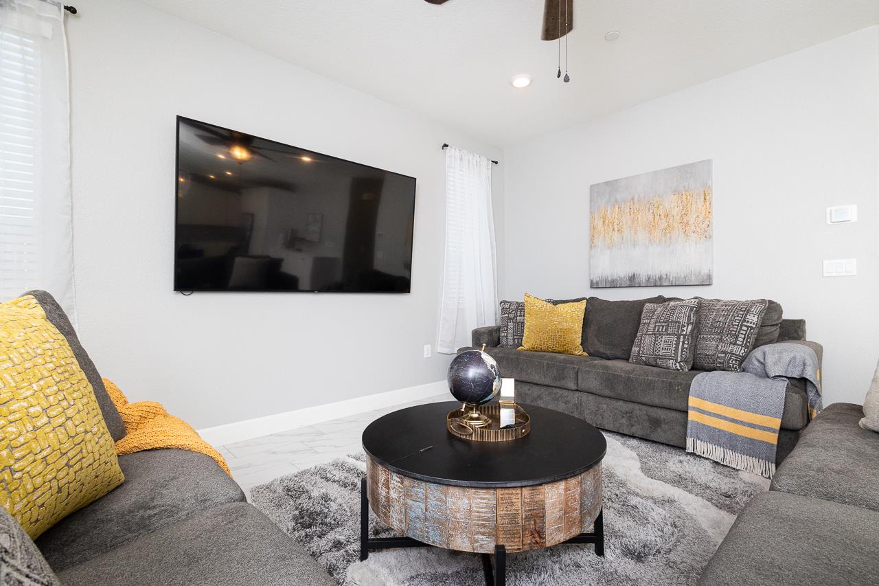 3596 Birdland Avenue