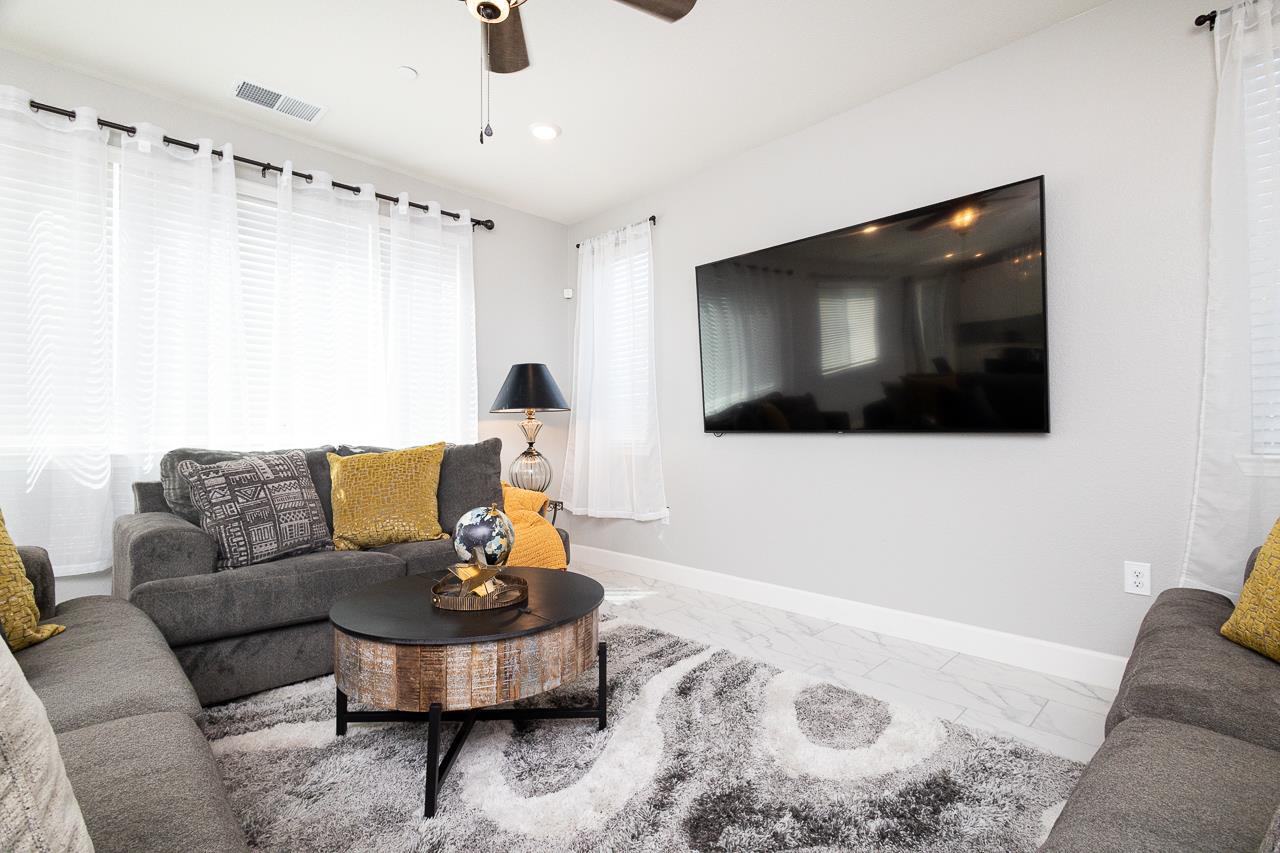 3596 Birdland Avenue