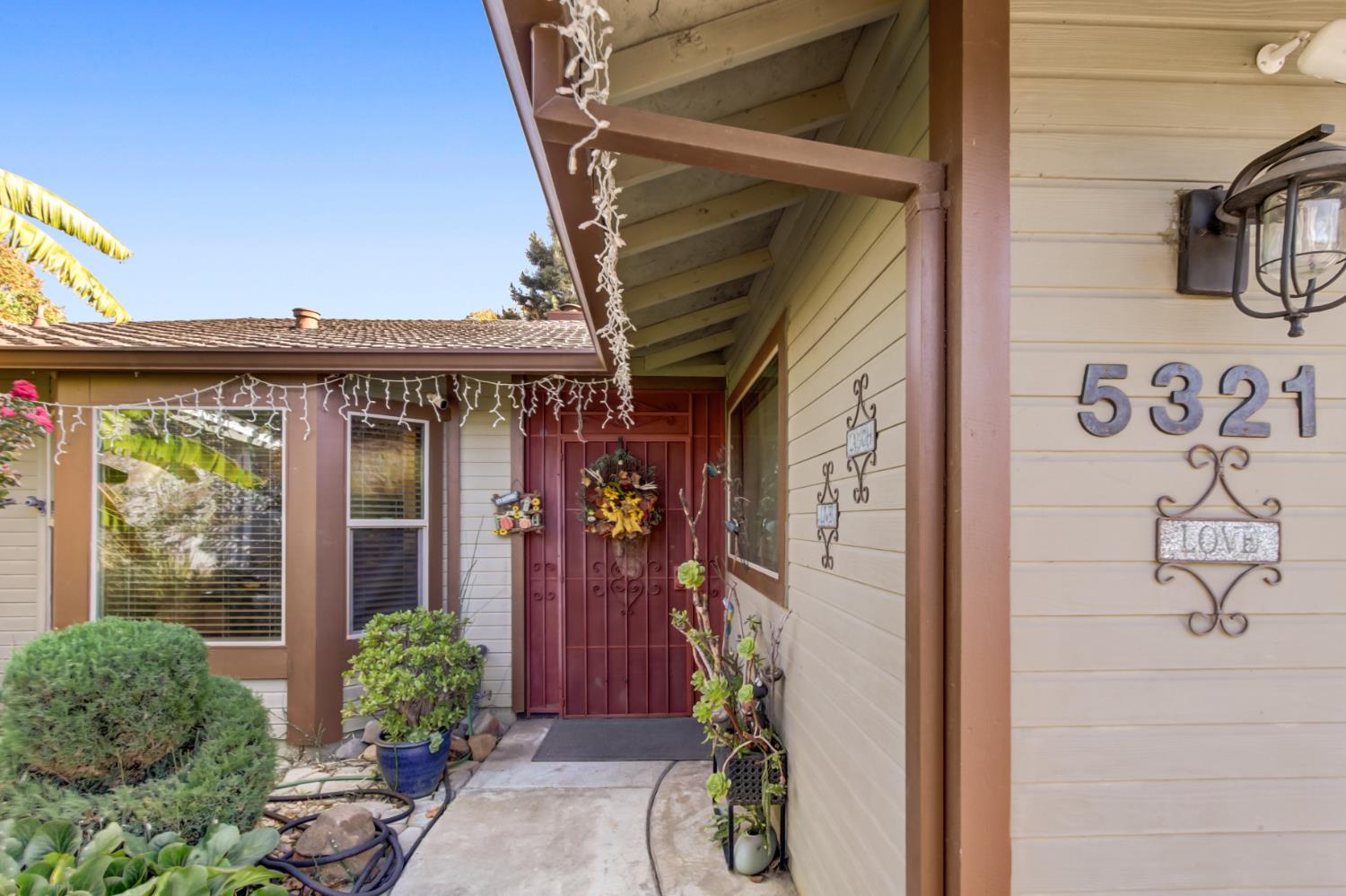 5321 Casa Danielle Circle