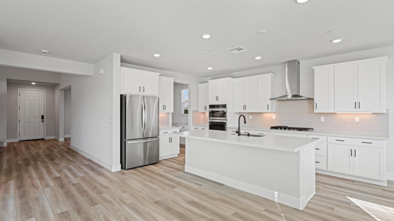 305 Outlooker Court