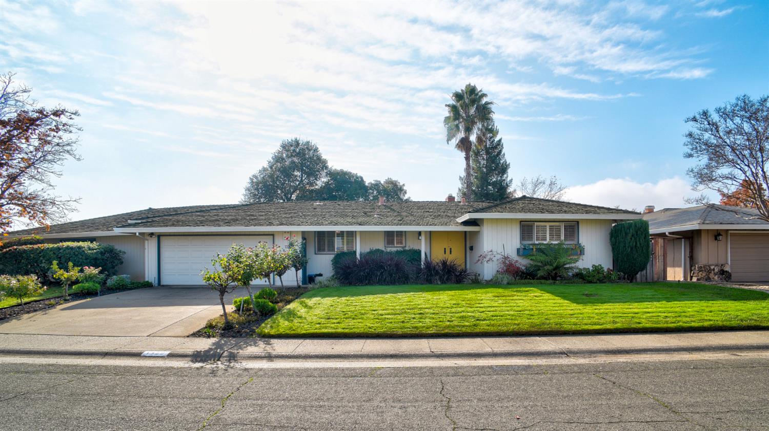 6956 Los Cerros Drive