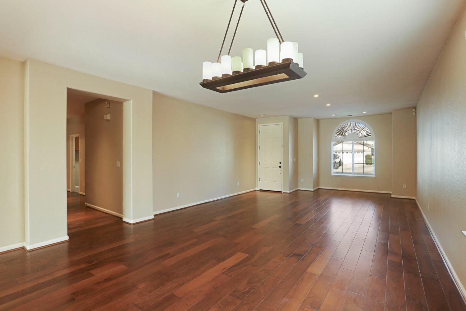 524 Glenbriar Circle