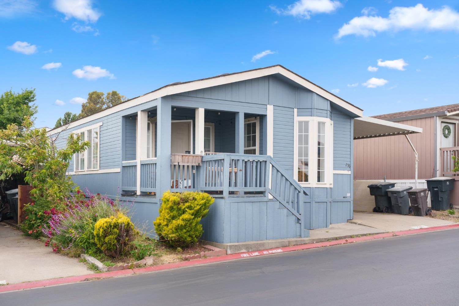 North Salinas, California 93906, United States, 3 Bedrooms Bedrooms, ,2 BathroomsBathrooms,Residential,Active,139398