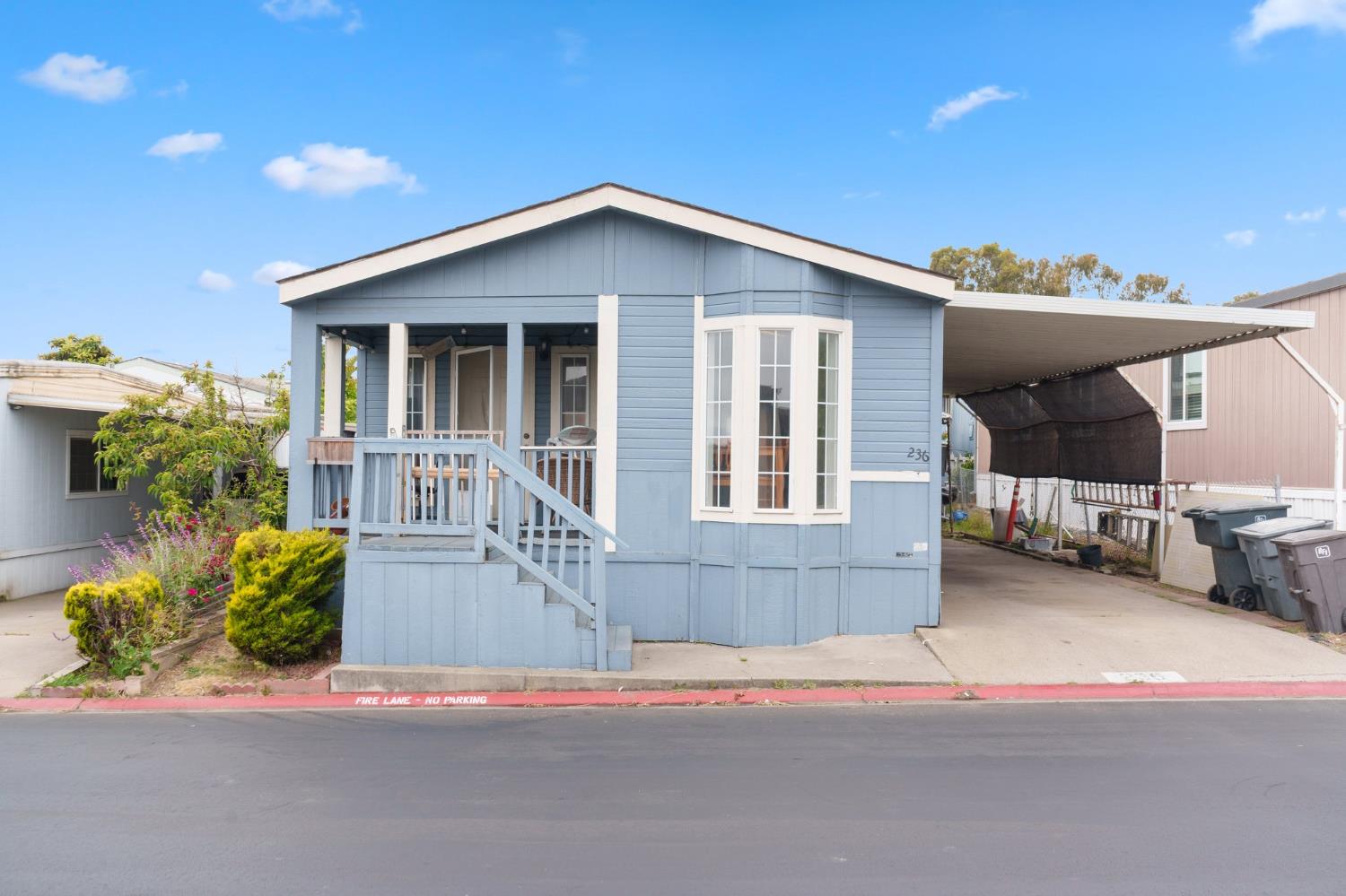 North Salinas, California 93906, United States, 3 Bedrooms Bedrooms, ,2 BathroomsBathrooms,Residential,Active,139398