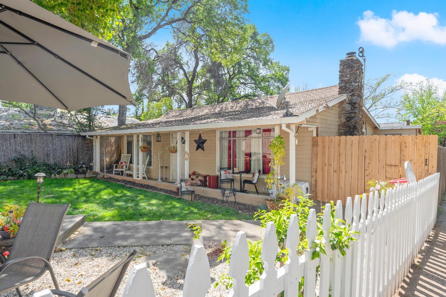 1257 Live Oak Lane