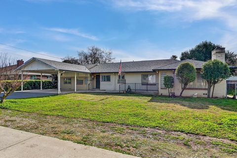 516 W Marlette Ione CA 95640