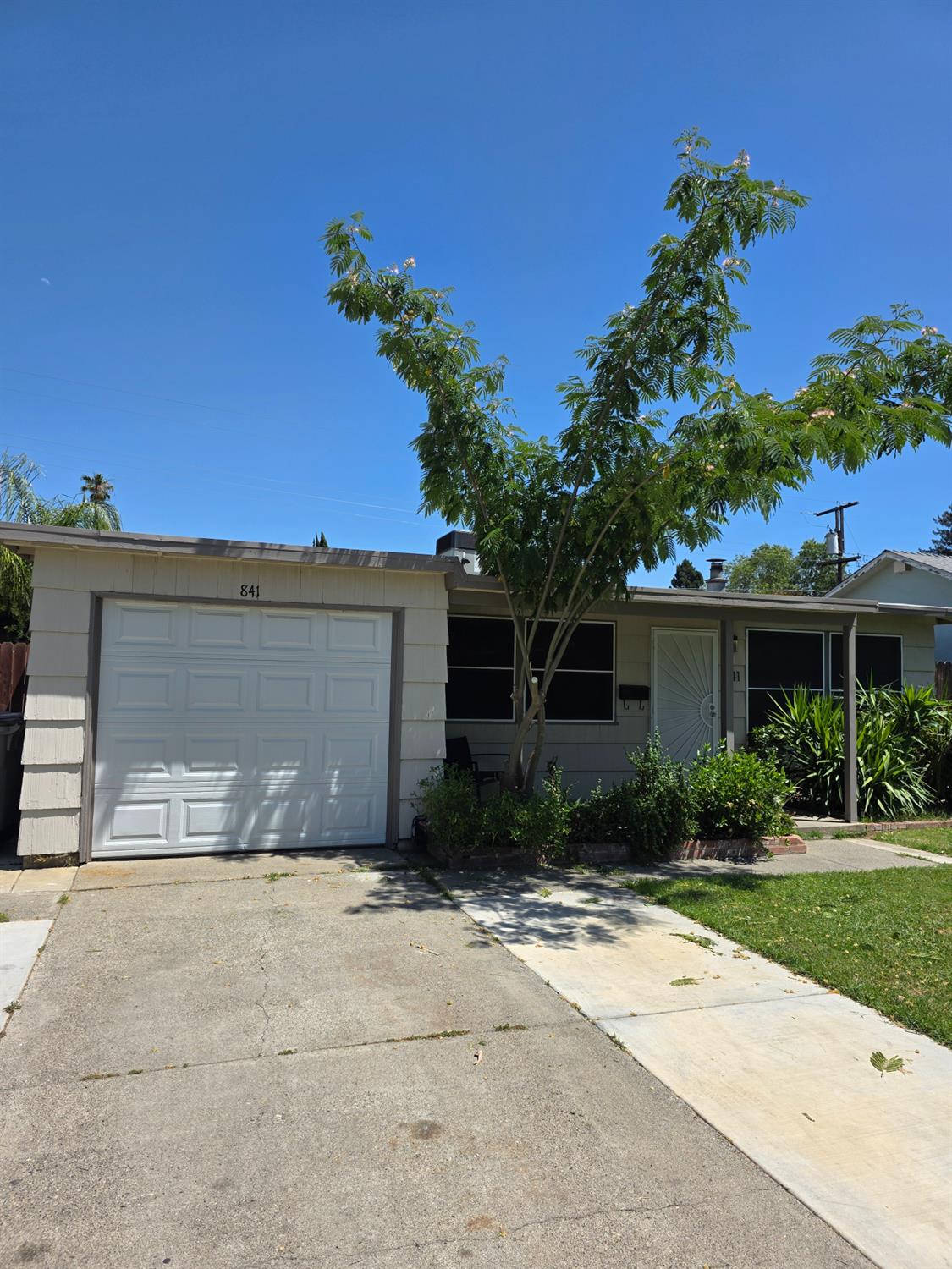 841 Fairway Drive