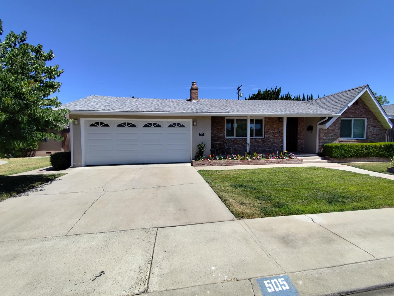 505 Broderick Avenue