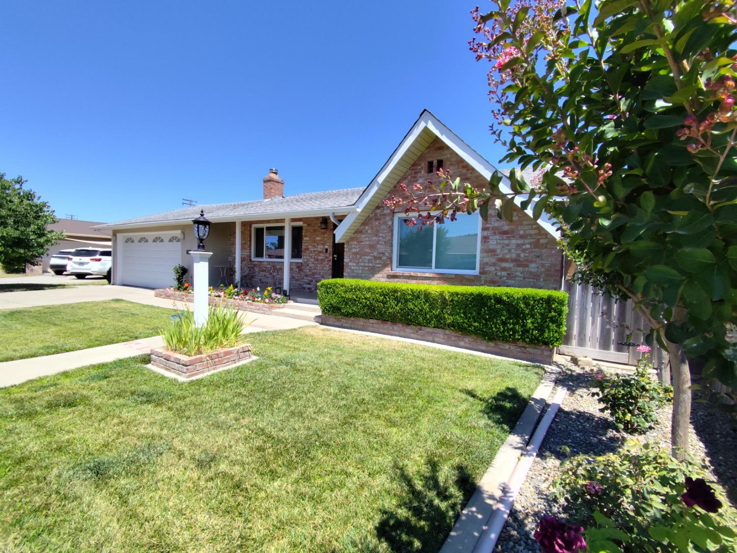 505 Broderick Avenue