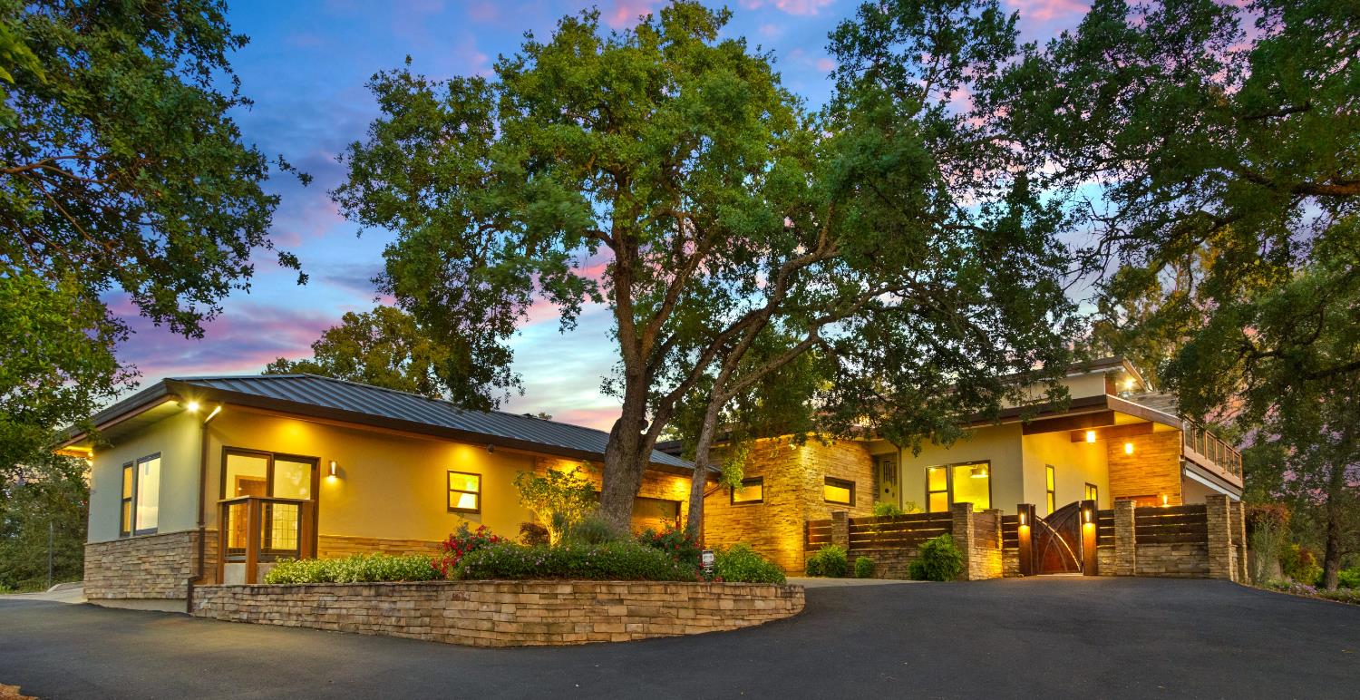 3580 Ridgewood Drive