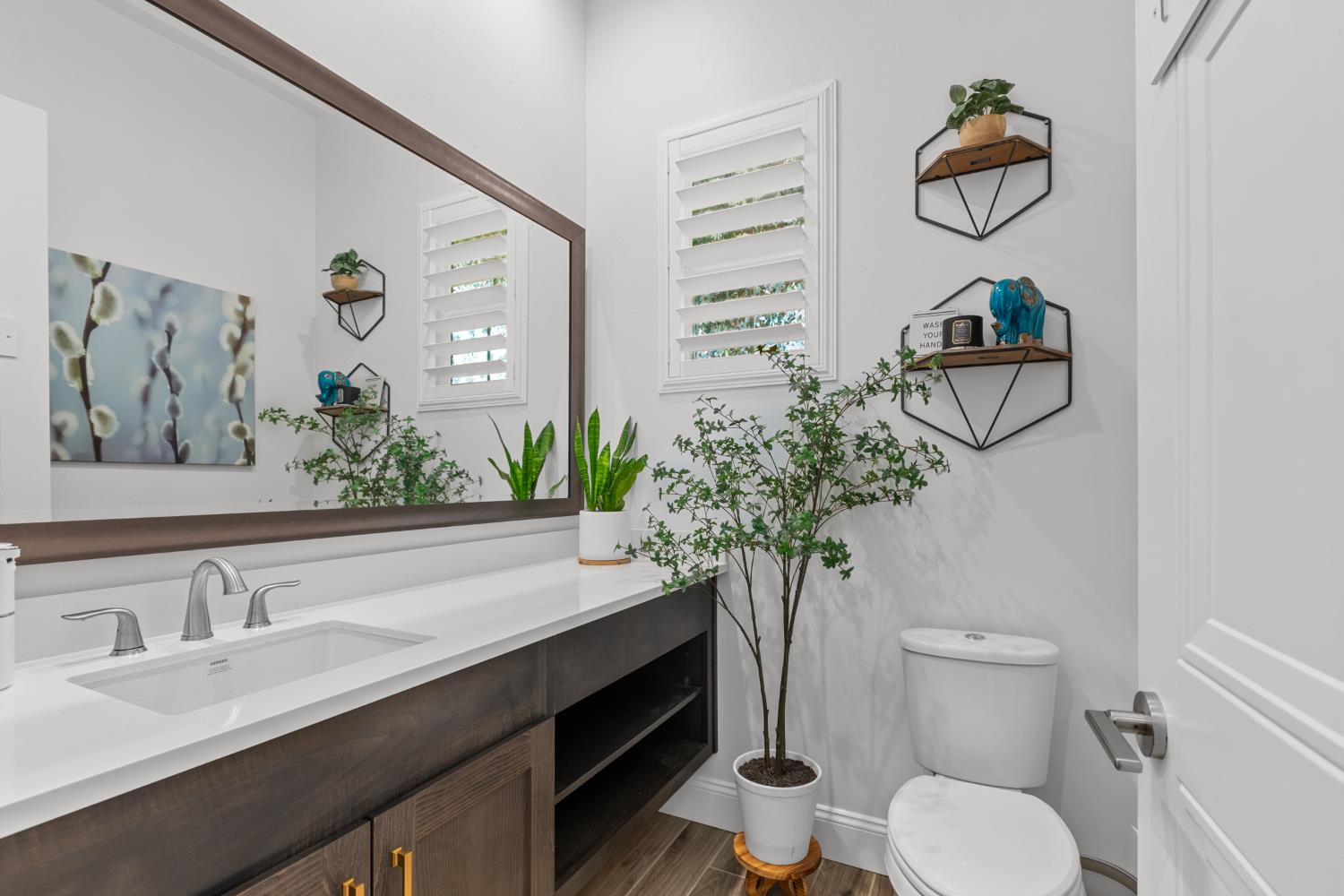 6850 Saratoga Estates Drive