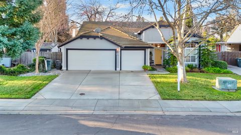 655 Yachtsman Court Dixon CA 95620