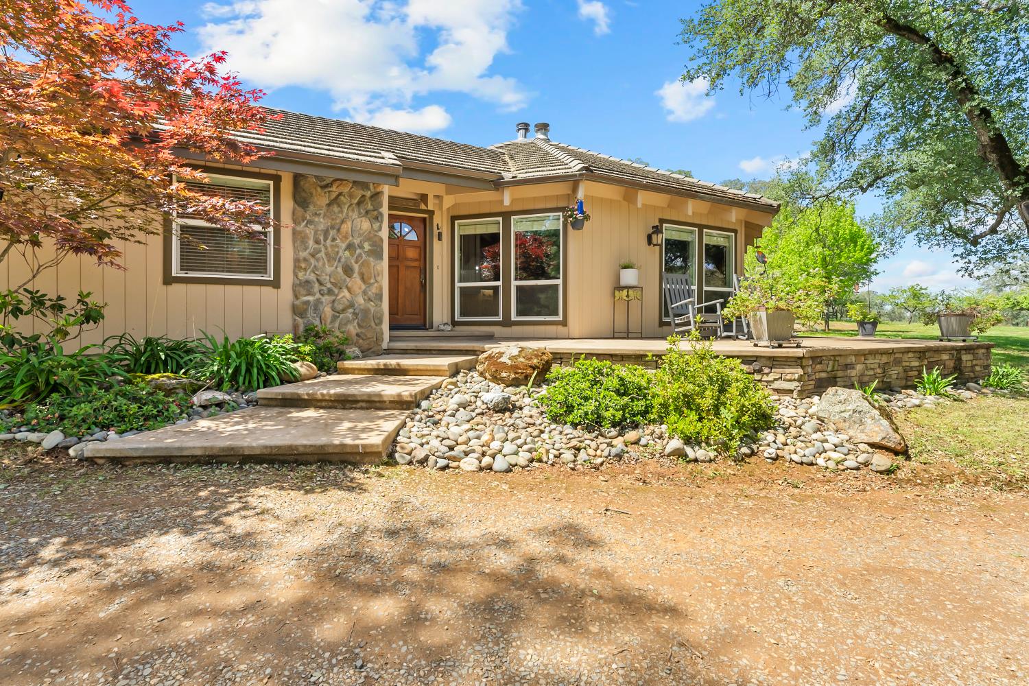 5990 Upper Ridge Way