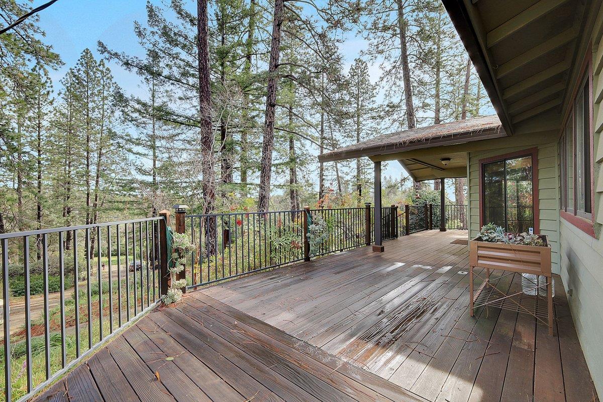 14200 Carriage Oaks Lane