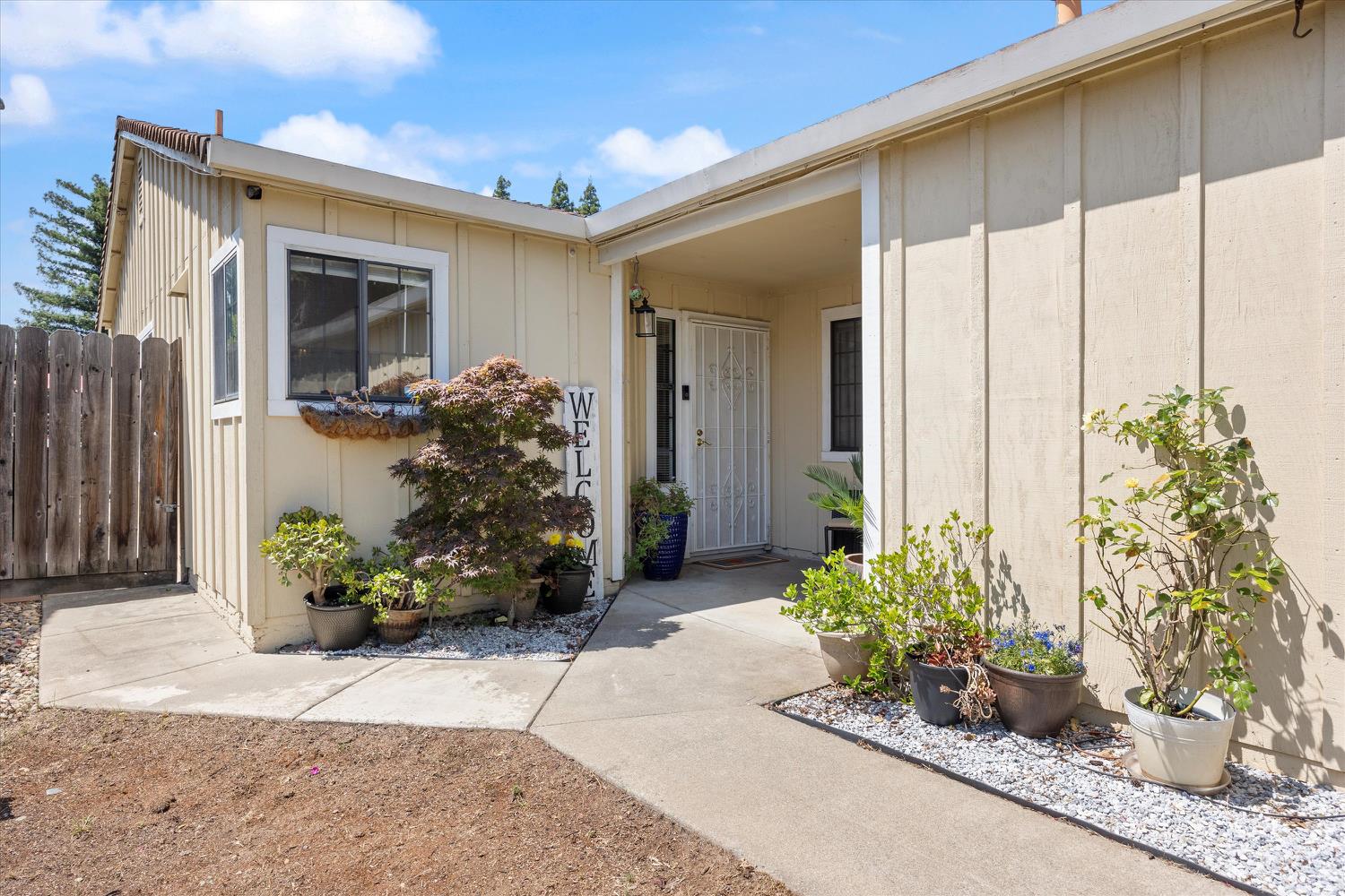 321 Hemphill Way