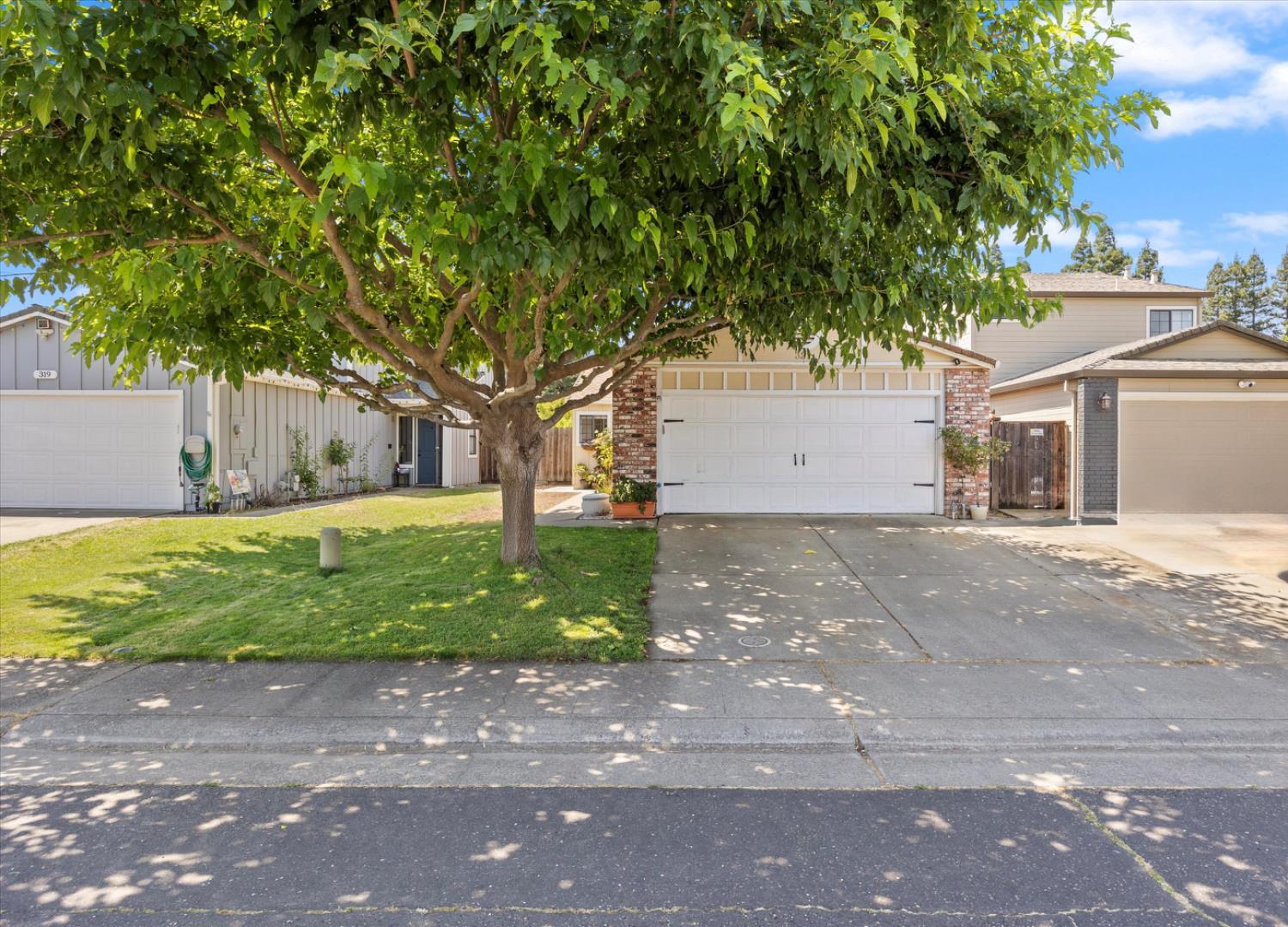 321 Hemphill Way