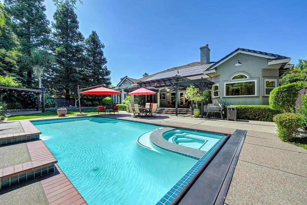 2514 Regatta Court