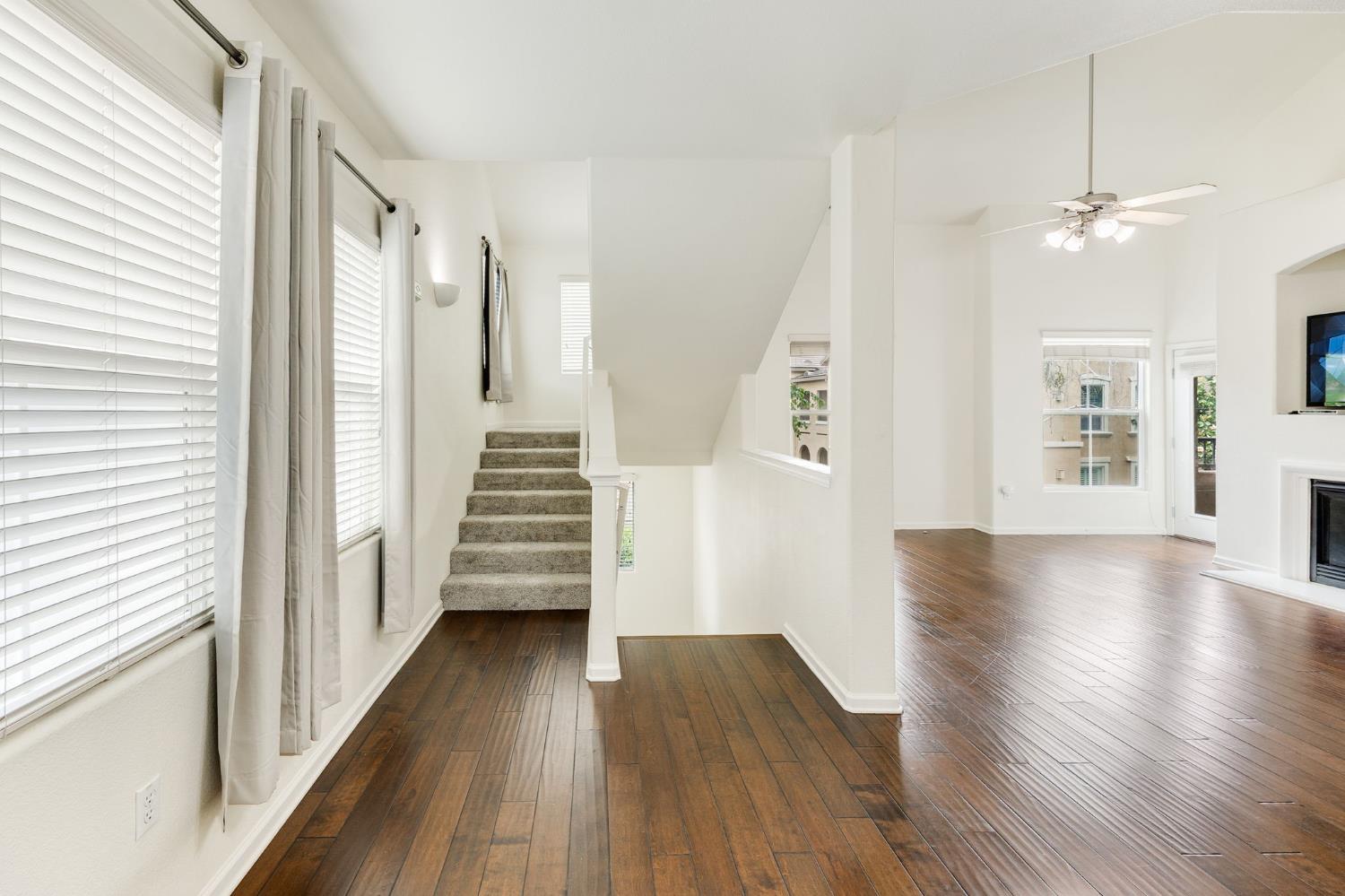 5350 Dunlay Drive 3013