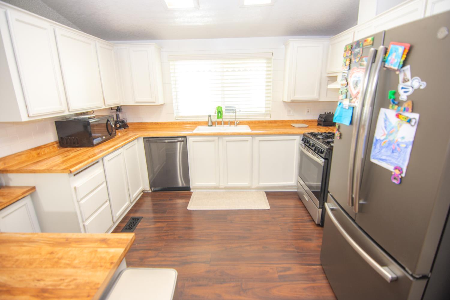 1399 Sacramento Ave 44