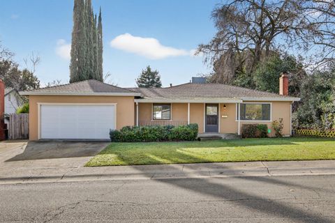 8806 Fortuna Way Orangevale CA 95662