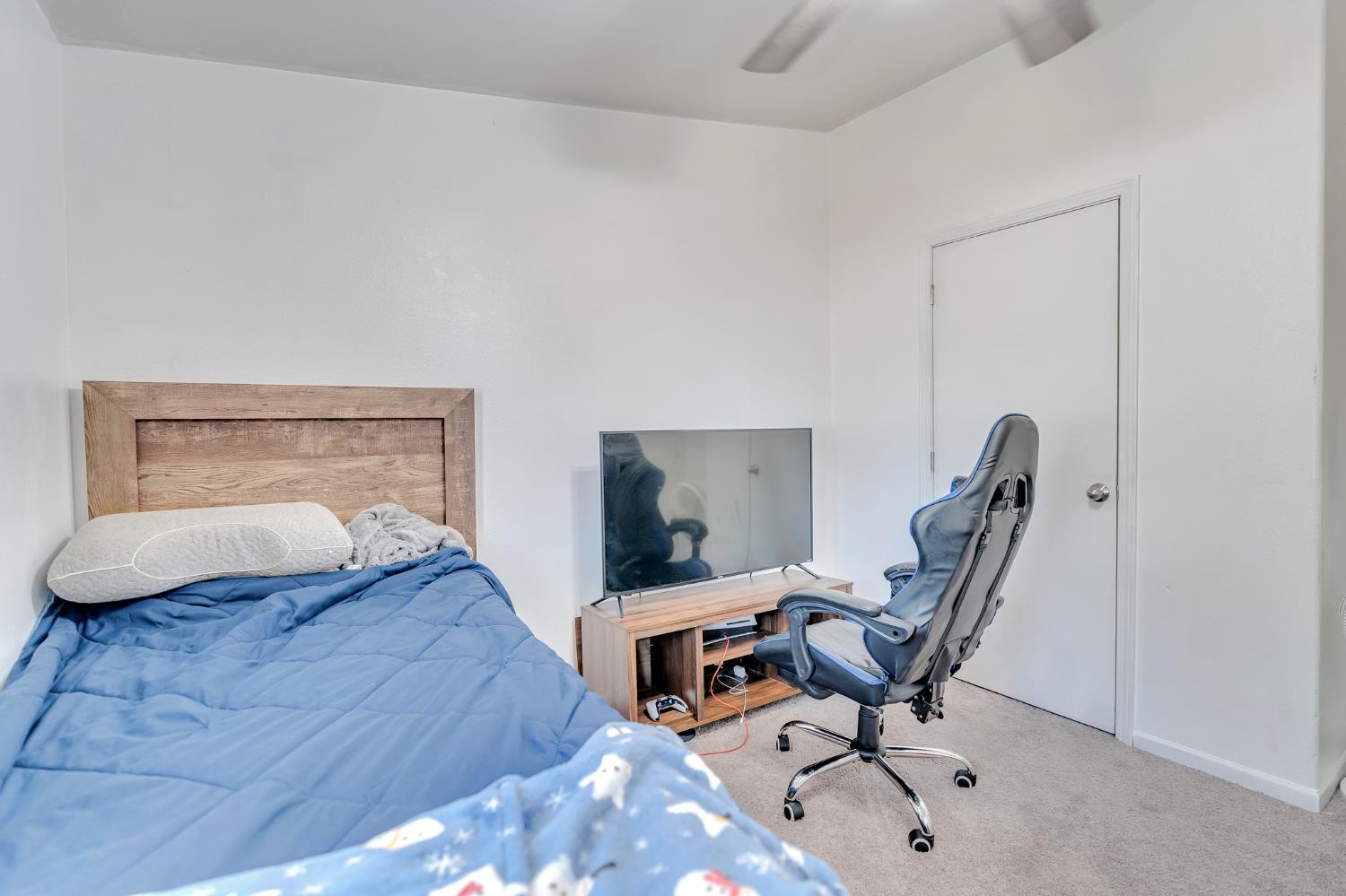 Chowchilla, California 93610, United States, 4 Bedrooms Bedrooms, ,2 BathroomsBathrooms,Residential,Active,187670